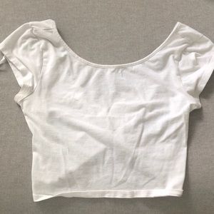 Cute white cropped top w crossed back!
